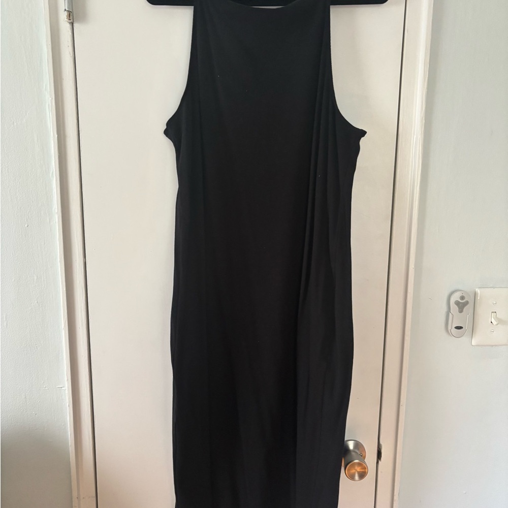 Elegant Black Sleeveless Dress
